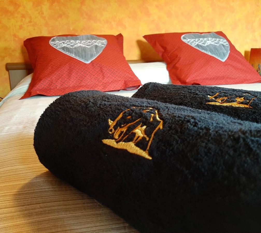 B&B La Locanda Del Cinghiale Aurano Экстерьер фото